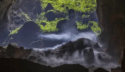 Son Doong - La plus grande grotte du monde