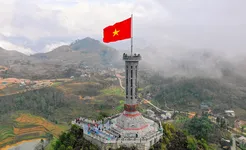 Ha Giang - Lung Cu flag tower