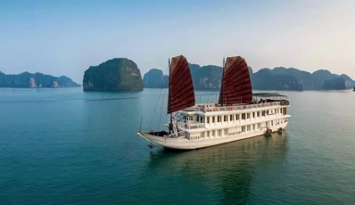 Garden Bay Legend Cruise | Bai Tu Long Bay 2 days 1 night