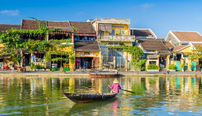  Discover the Heritage of the Center from Hoi An