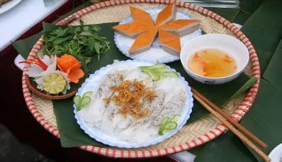 How to make Banh Cuon - Vietnamese Steamed Rice Roll at home