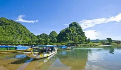 Best Time to Visit Phong Nha , Vietnam