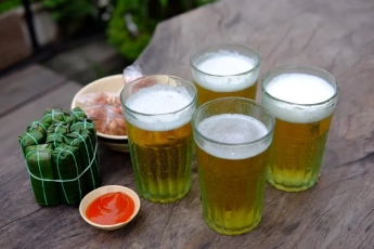 Bia Hoi Hanoi: Ein Leitfaden zur Quintessenz der Straßenbierkultur der Stadt