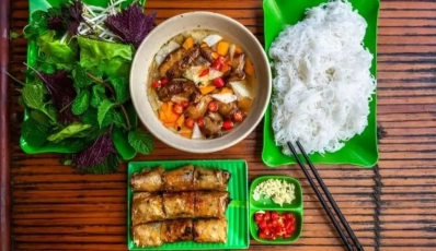 B&uacute;n chả &agrave; Hano&iuml;: le plat embl&eacute;matique &agrave; go&ucirc;ter au Vietnam