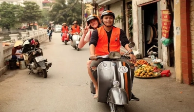 Vespa Tour Hanoi - Explore Hanoian Life After Dark