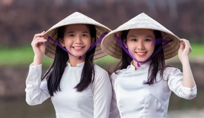 Vietnamese Conical Hat - Where Style Meets Function in Vietnamese Culture