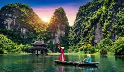 How to plan a Vietnam trip from Canada - Travel Guide 2025