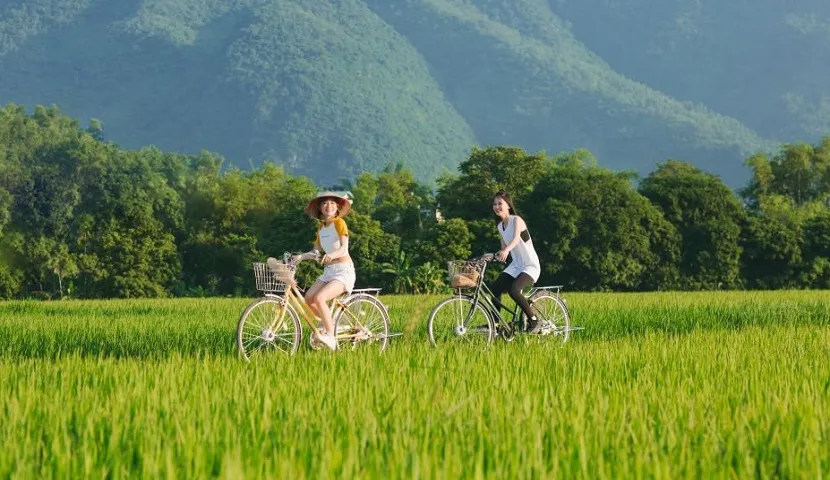 Best Time to Visit Mai Chau , Vietnam