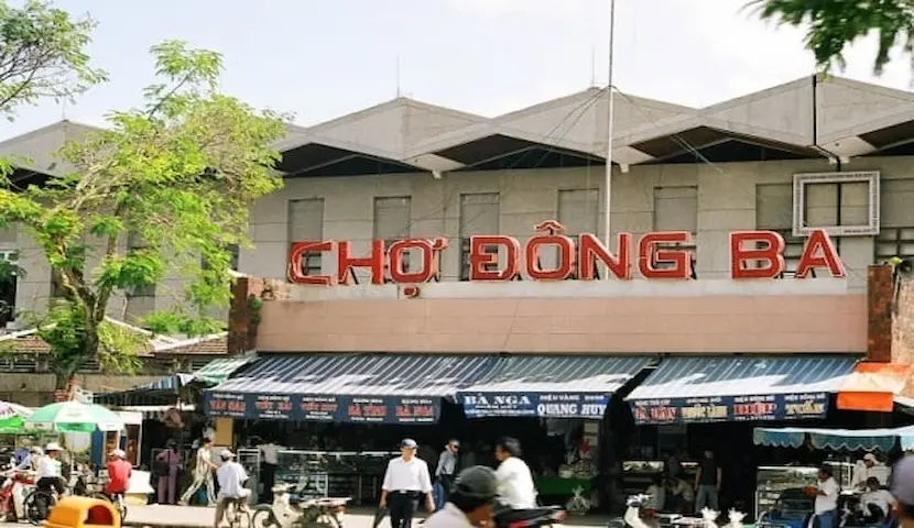 Scoprire il mercato di Dong Ba: il mercato più famoso di Hue