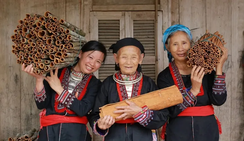 7 jours sur 7 pour visiter les marchés ethniques les plus attrayants de Lao Cai