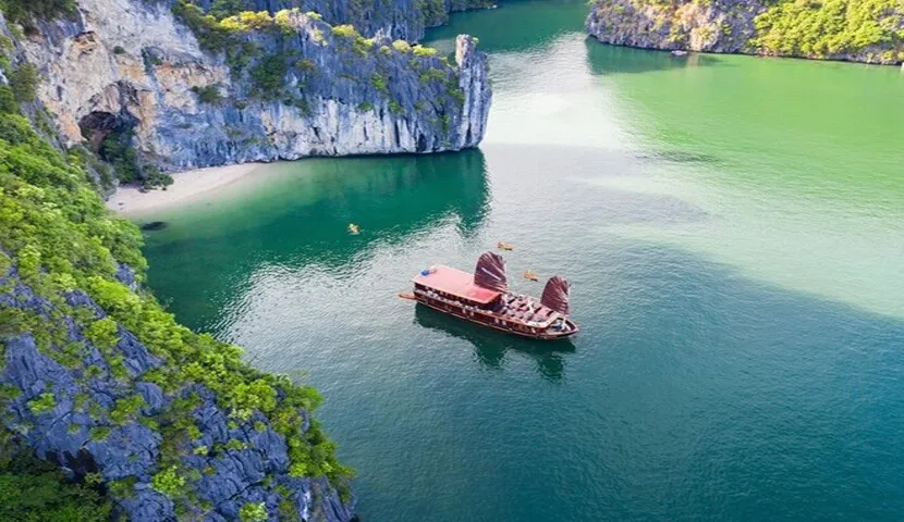 Top-rated Halong Bay Private Cruise - Small Charter Boat 2024