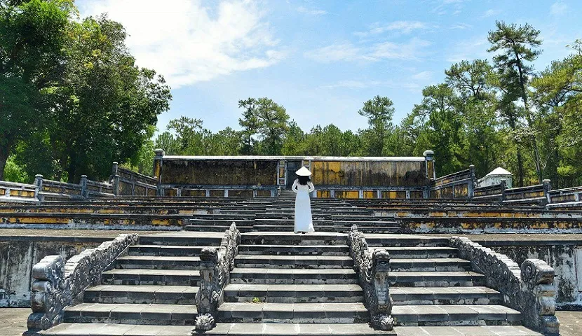 Tombeau de Gia Long - lieu de repos du premier roi de la dynastie Nguyen du Vietnam