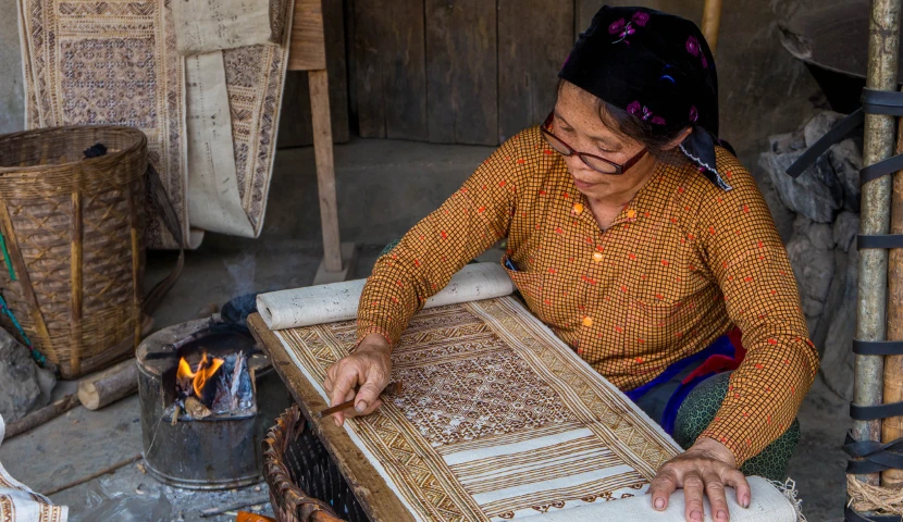 Hmong Linen Weaving: The Traditional Art of Lung Tam Village