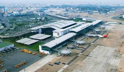 How to get from Ho Chi Minh airport to city?