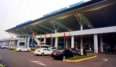 Wie kommt man vom Flughafen Hanoi ins Stadtzentrum?
