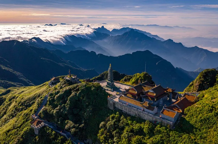 hoang lien son mountain range