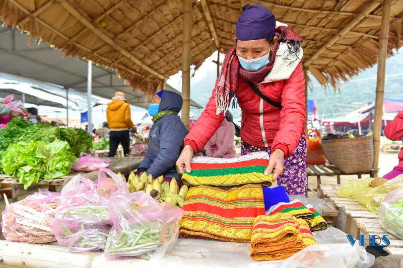 sapa pu luong nord vietnam mercato etnico pho doan