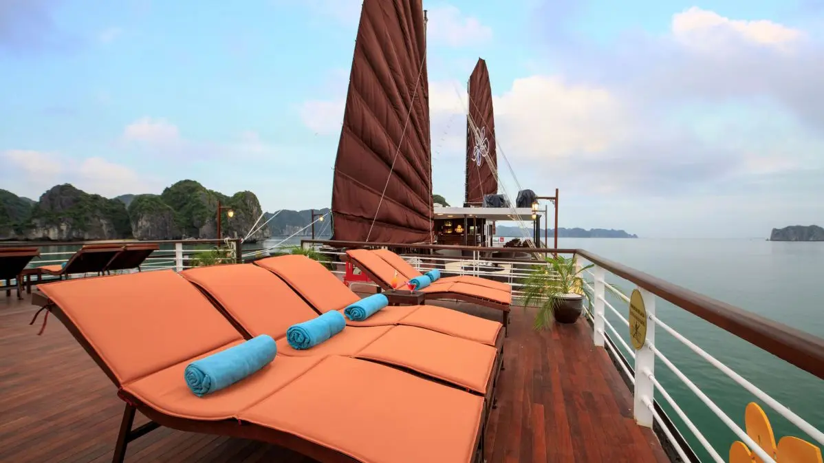 Amanda Luxury Cruise sundeck