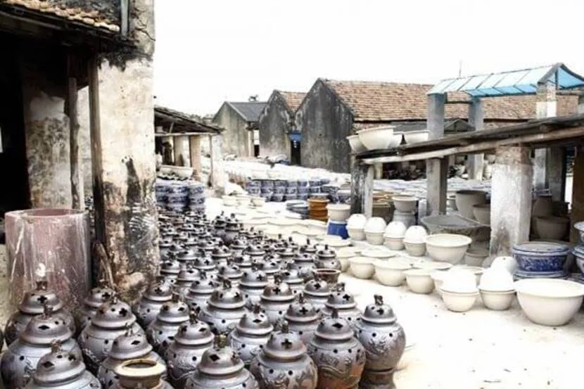 antico villaggio di ceramica bat trang hanoi