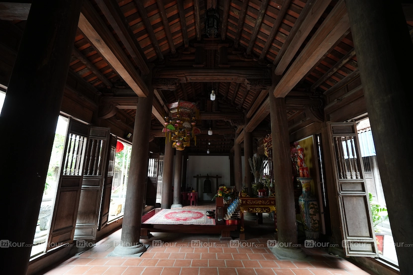 interieur du temple thung la