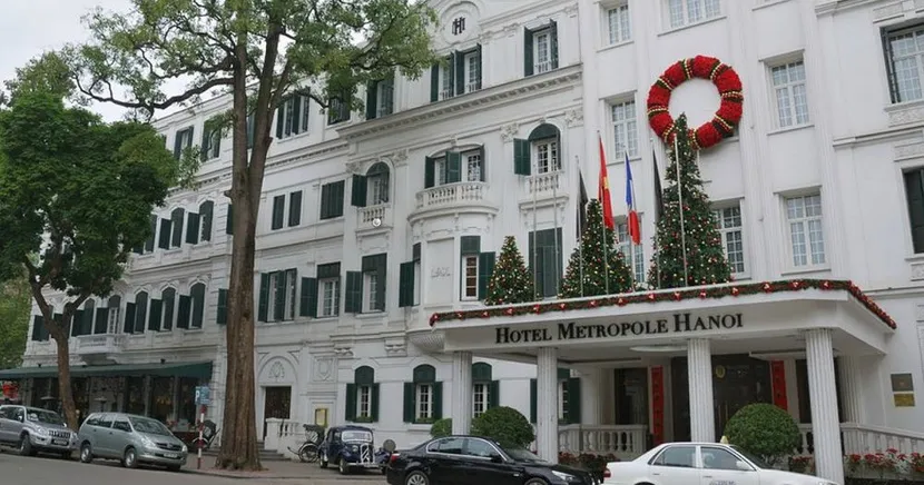architettura francese hotel metropole hanoi