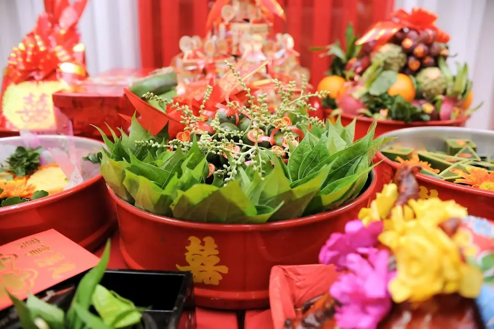 areca and betel wedding tray in vietnam
