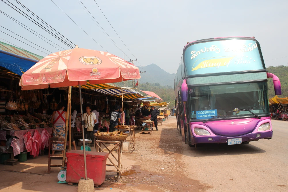 L'autobus da Vientiane a Luang Prabang