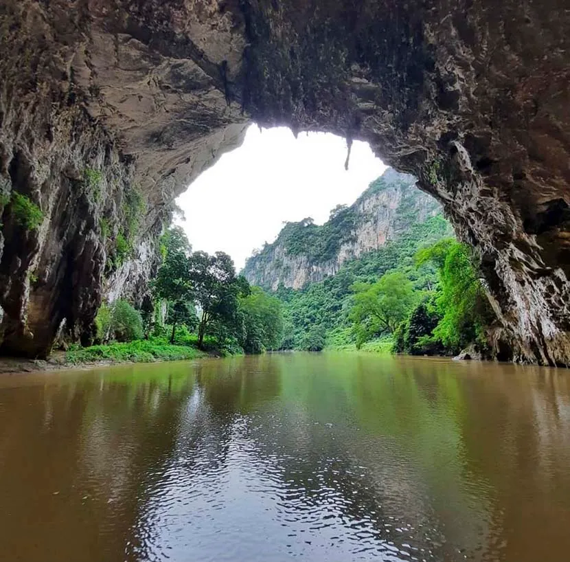 puong cave in ba be national park