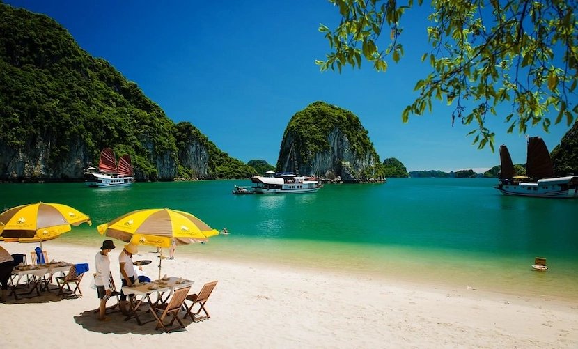 ba trai dao beach