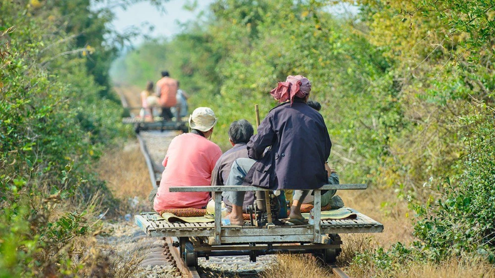 bamboo train ride in battambang cambodia