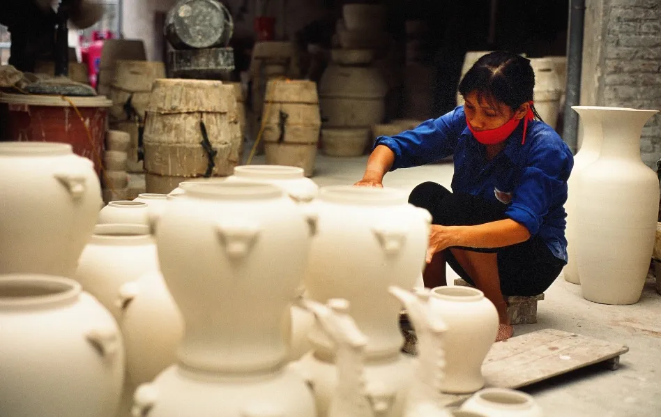 Tourist attractions in Hanoi Bat Trang Ceramic Village