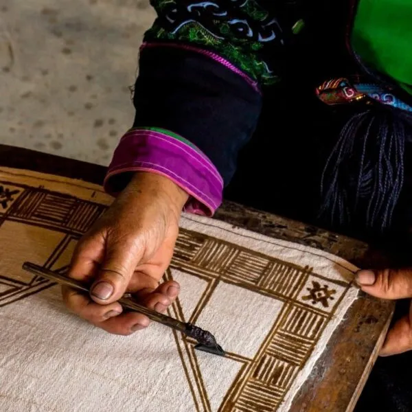 sapa tradition craft batik drawing