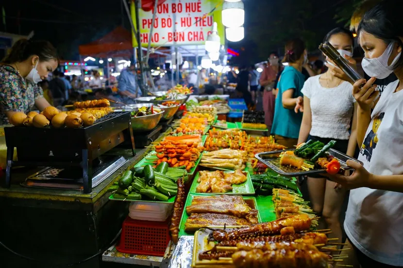 best night market in da nang vietnam