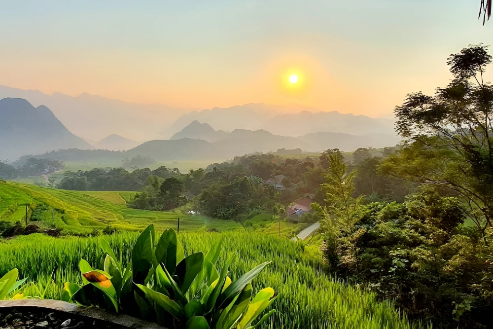 best countryside sunrise pu luong nature reserve