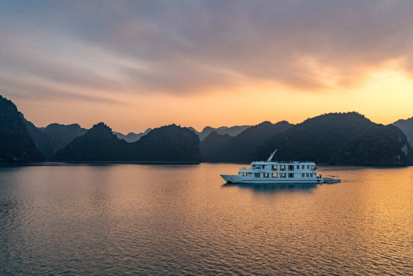 halong bay cruise