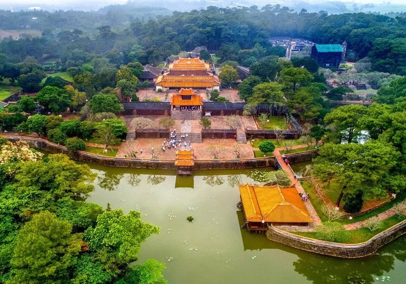 best time to visit hue attraction