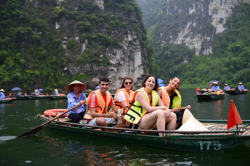 Boat tour Trang An