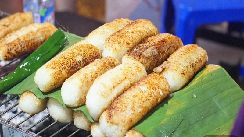Can Tho food Grilled Banana Wrapped In Sticky Rice