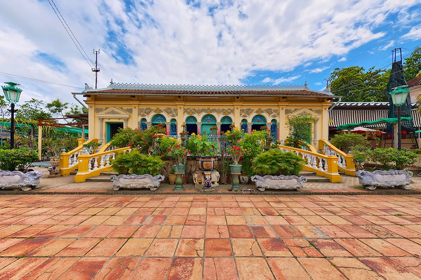 binh thuy ancient house