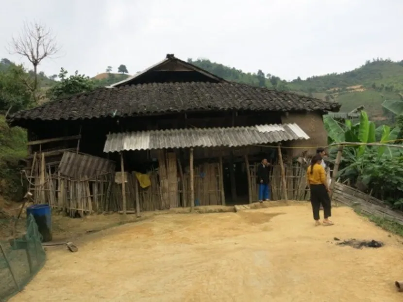 casa etnica di lo lo khuoi khon cao bang 1