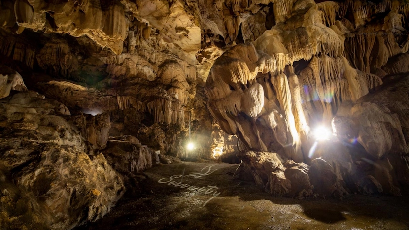 hoa cuong cave