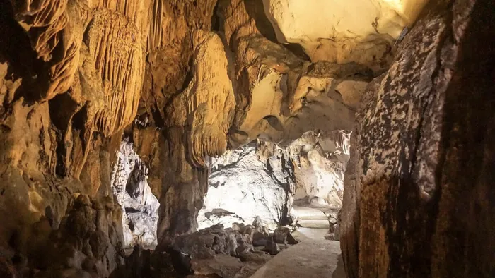 best things to do in cat ba cave