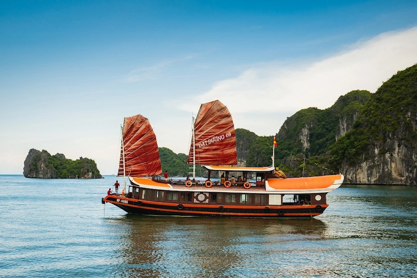 small group Halong Bay private charter Cat Ba 09