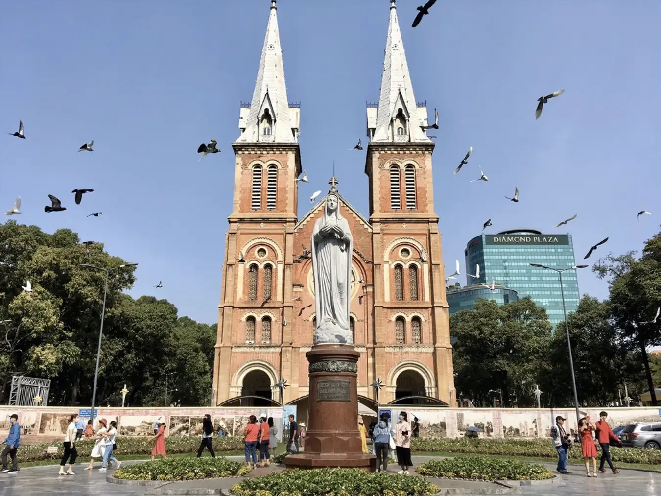 cathedrale notre dame saigon