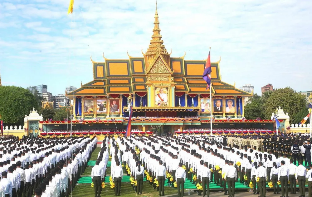 Jour du couronnement du roi Norodom Sihamoni