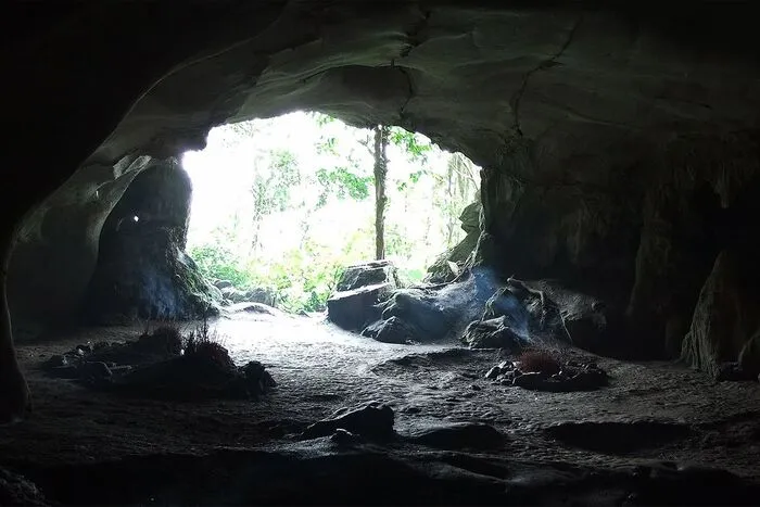 cuc phuong national park caves