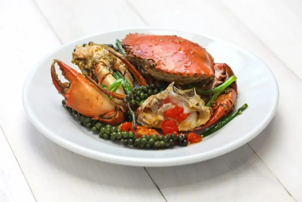 Kdam Chaa (Crabe frit au poivre vert)