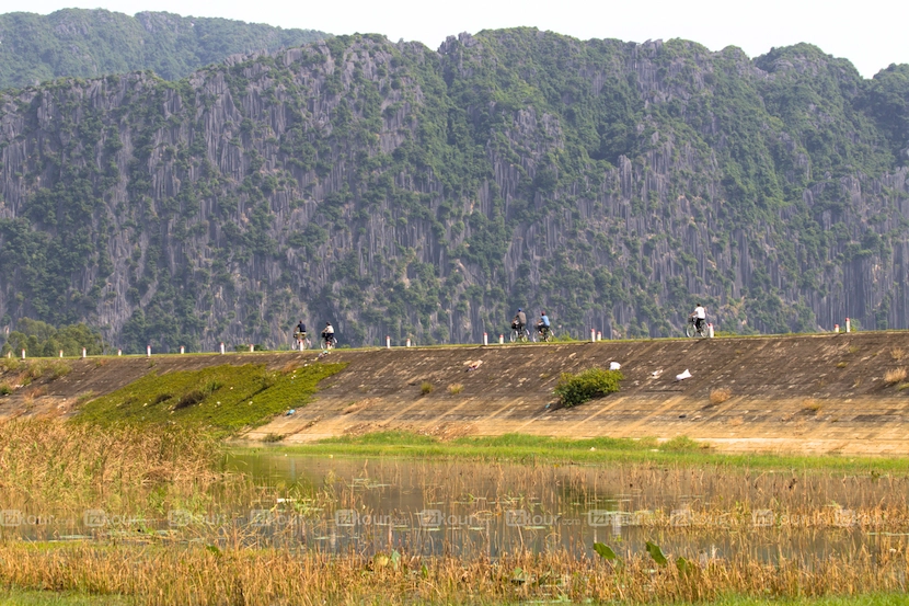 things to do in ninh binh: cycling