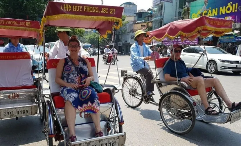 cyclo tour vietnam