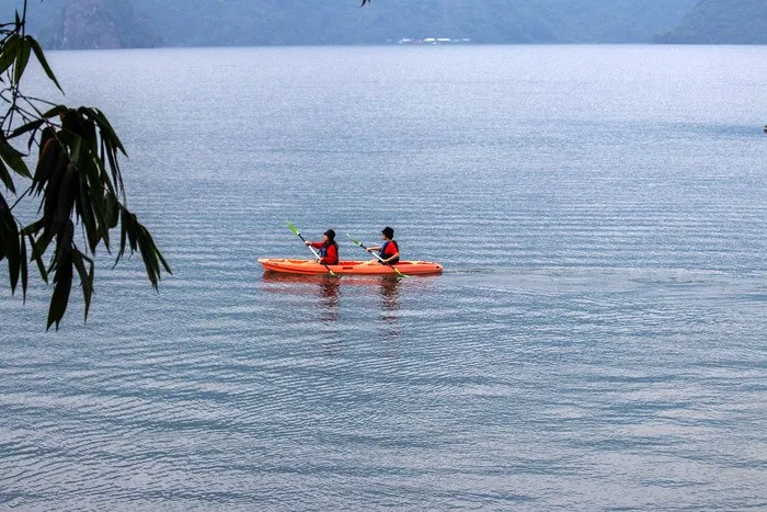 kayaking da bac hoa binh